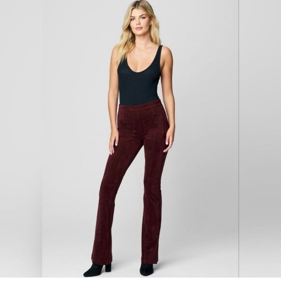 NWT BLANKNYC Size 26 Faux Suede Patch Pocket Mini Bootcut Pants - Picture 1 of 11